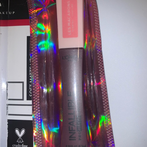 NYX, L'Oreal, & Flower Beauty Cranberry/Crimson Shades 3 Pc Lip Lot For Fall - Picture 2 of 7